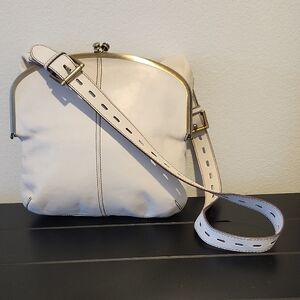 HOBO Cream Leather Kiss Lock Crossbody Bag Frame Purse Adjustable Strap Ivory